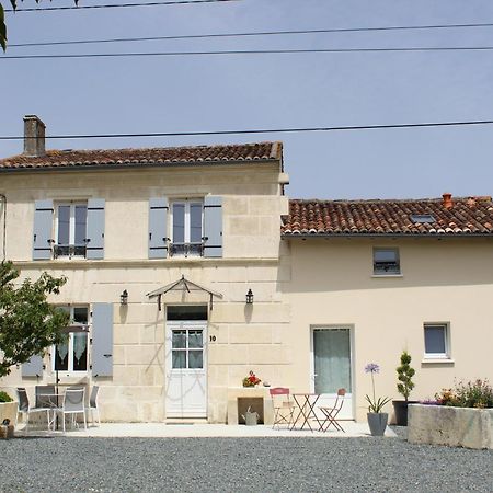 Le Gite Du Verger Saint-Bris-des-Bois Экстерьер фото